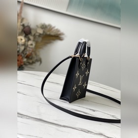 LV Артикул： M57937 Черный  Сумка Petit Sac Plat Сумка с нежным 
