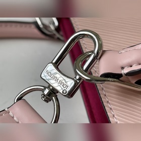 LV Артикул： M58660 Розовая сумка Petit Sac Plat Классическая сум