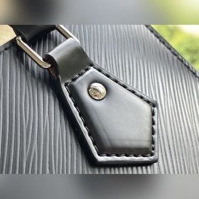 LV Модель： M58660 Черная сумка Petit Sac Plat Классическая сумка