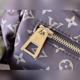 LV Артикул： M59005 Военный зеленый  OnTheGO Большая сумка Изгот
