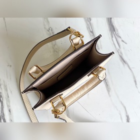 LV Артикул： M80049 Ванильный желтый Сумка Petit Sac Plat Сумка 