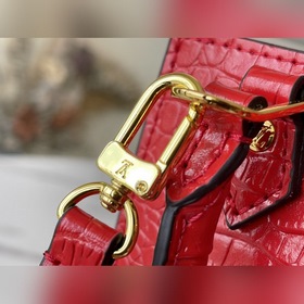 LV Артикул： M90564 Красный чехол для нот с крокодиловым узором 