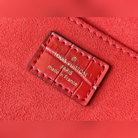 LV Артикул： M90564 Красный чехол для нот с крокодиловым узором 