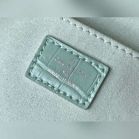 LV Артикул： M90564 Светло-зеленый чехол для нот с крокодиловым у