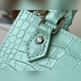 LV Артикул： M90564 Светло-зеленый чехол для нот с крокодиловым у