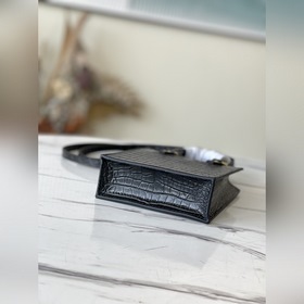 LV Артикул： M90564 Черный чехол для нот с крокодиловым узором [М