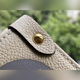 LV Артикул： M45495 Кремовый белый Средняя сумка OnTheGo Мотив M