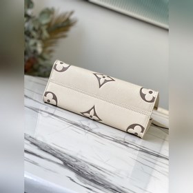 LV Артикул： M45654 Молочно-белая/нежно-розовая сумка Onthego Sma