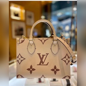 LV Артикул： M45654 Молочно-белая/нежно-розовая сумка Onthego Sma