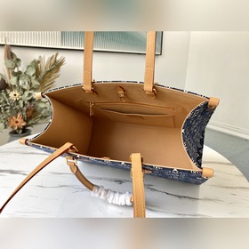 LV Модель： M57396 Nicolas Ghesquière Средняя сумка Onthego Новы