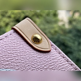 LV Артикул： M57641 Светло-розовая сумка OnTheGo большого размера