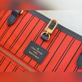 LV Модель M44576 Сумка ONTHEGO из кожи темно-синего цвета Эта су