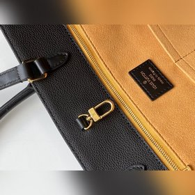 LV Модель M44576 Черная кожаная сумка ONTHEGO Эта сумка подходит