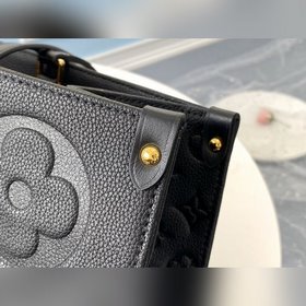 LV Модель M44576 Черная кожаная сумка ONTHEGO Эта сумка подходит