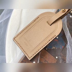 LV Модель M44933 Светло-коричневая сумка ONTHEGO с тиснением Для