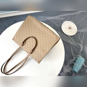 LV Модель M44933 Светло-коричневая сумка ONTHEGO с тиснением Для