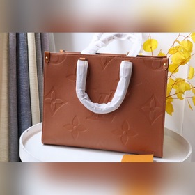 LV Модель： M45595 Коричневый Серия сумок для мам By The Pool Капс