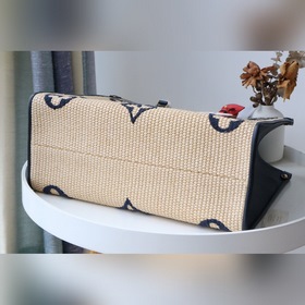 LV Артикул： 57723 Сумка среднего размера OnTheGo Вышитый узор Mon