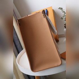 LV Артикул： M46016 Серия сумок для мам Средняя сумка M46015 460