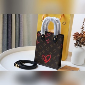 LV Артикул： M80839 Сердце PETIT SAC PLAT Мини-тоут Мини-версия