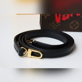 LV Артикул： M80839 Сердце PETIT SAC PLAT Мини-тоут Мини-версия