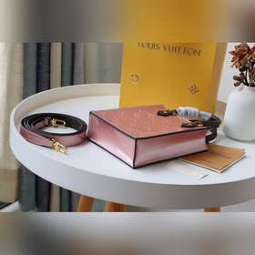 LV Модель： M90564/M69442 Лакированная кожа Сумка PETIT SAC PLAT 