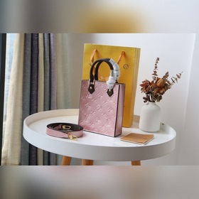LV Модель： M90564/M69442 Лакированная кожа Сумка PETIT SAC PLAT 