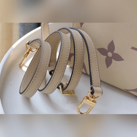 LV Артикул： M45660 Средняя сумка OnTheGo Мотив Monogram сначала