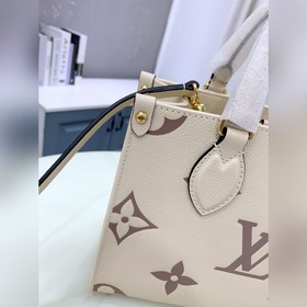 LV Артикул： M45654 Белый Onthego Маленькая сумка Tote Вдохновленн