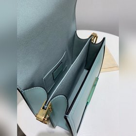 LV Модель M55837 M55836 Маленькая сумка Dauphine В начале весны 2