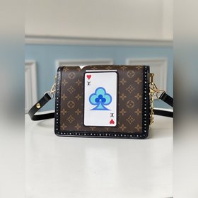 LV Средняя сумка Dauphine Артикул： M57448 В начале весны 2021 г