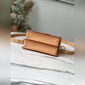 Мини-сумка LV Dauphine Артикул： M57394 Nicolas Ghesquière обнов