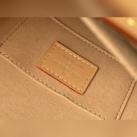 Мини-сумка LV Dauphine Артикул： M57394 Nicolas Ghesquière обнов