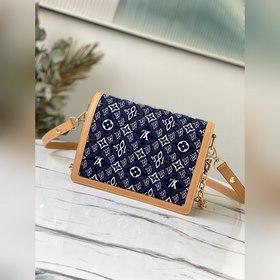 Средняя сумка LV Dauphine Артикул： M57499 Средняя сумка Dauphin