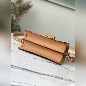 Средняя сумка LV Dauphine Артикул： M57499 Средняя сумка Dauphin