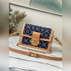 Средняя сумка LV Dauphine Артикул： M57499 Средняя сумка Dauphin