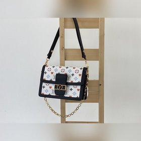 LV Модель M44391 Покерная серия Дафни Почтальон Белый Серия Crui