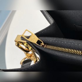 LV Модель M44391 Покерная серия Дафни Почтальон Белый Серия Crui