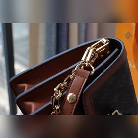 LV METIS Почтовая сумка Модель M44391  Модель из коллекции ранне