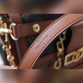 LV METIS Почтовая сумка Модель M44391  Модель из коллекции ранне
