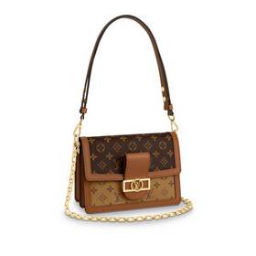 LV METIS Почтовая сумка Модель M44391  2 019 Модель из ранней ве