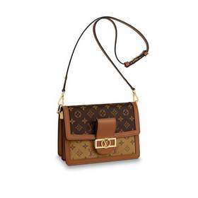 LV METIS Почтовая сумка Модель M44391  2 019 Модель из ранней ве