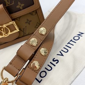 LV mini Дафни почтовая сумка, модель M44580 Первое впечатление от
