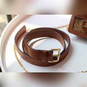 LV Модель M68621 Поясная сумка DAUPHINE BB представляет собой ми