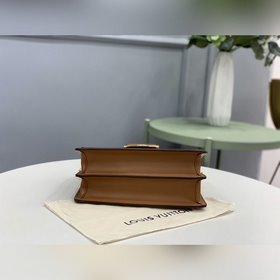 Сумка LV DAUPHINE, модель M44391, желтая, Новая сумка из классиче