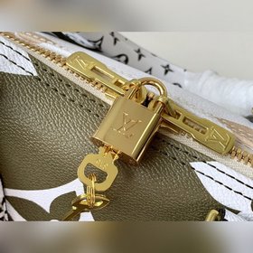 LV модель M44590 придает свежий и энергичный вид классической сум