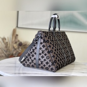 LV Артикул： M45046 Черный флис Классическая дорожная сумка в инт