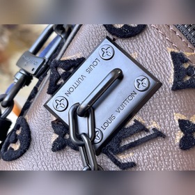 LV Артикул： M45046 Черный флис Классическая дорожная сумка в инт