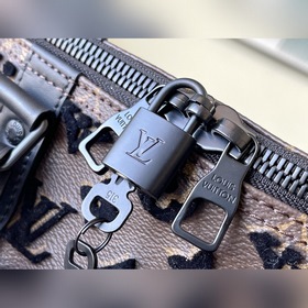 LV Артикул： M45046 Черный флис Классическая дорожная сумка в инт