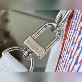 LV Модель： M20563 Дорожная сумка Кожа в стиле уличной моды. Кла